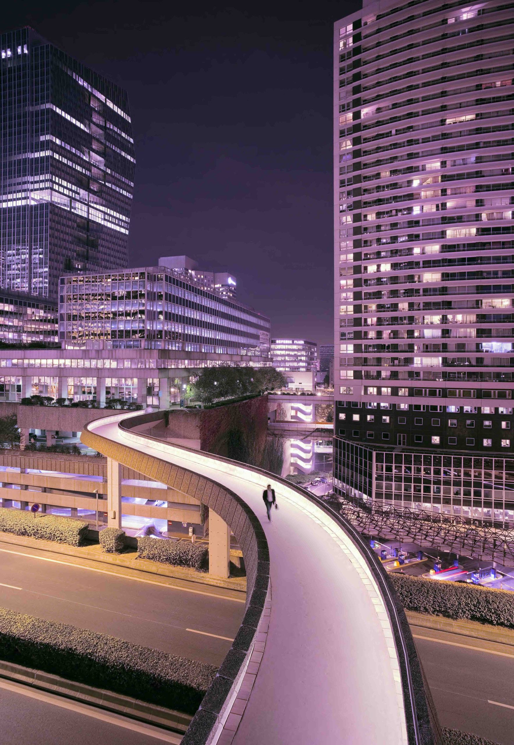 image of cityline and bridge